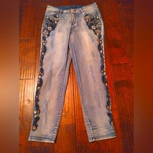 Embellished Jeans Floral Rhinestone Detail Denim Pants,‎ Size Unknown
